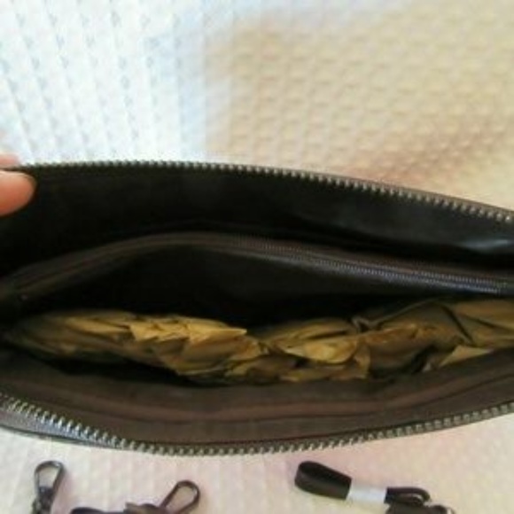 New- Betty Boop Purse - Price for each and only 1  [ Firm Price] - Picture 4 of 4